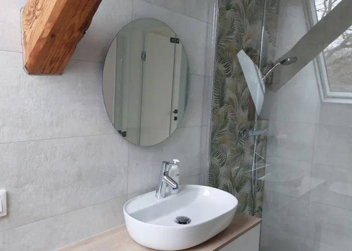 Daire Pod Orzechem Ulinia